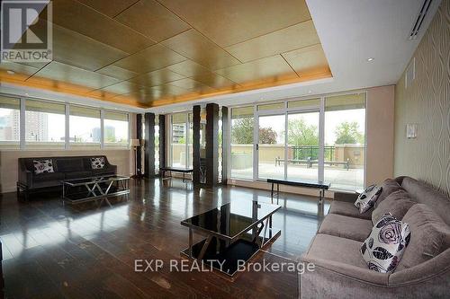 1007 - 100 John Street, Brampton, ON - Indoor