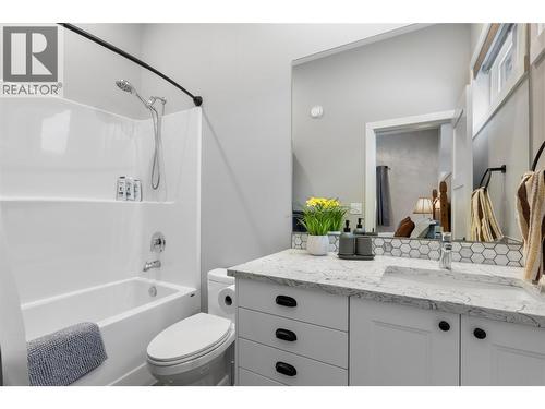 2533 Mountain View Drive, Sun Peaks, BC - Indoor Photo Showing Bathroom
