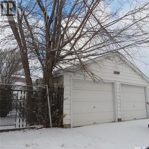 2767 Winnipeg Street, Regina, SK - Outdoor