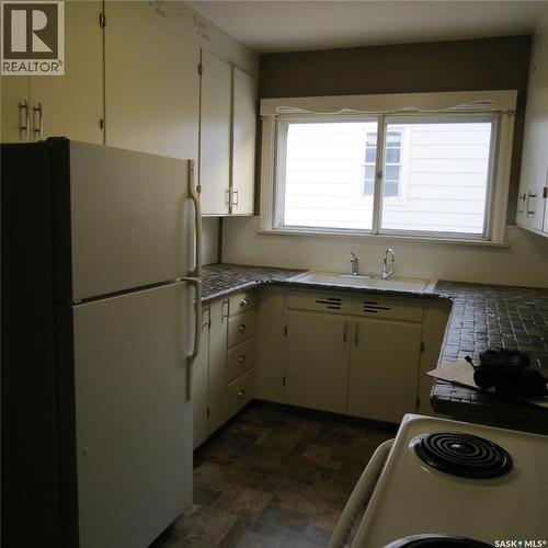 2767 Winnipeg Street, Regina, SK - Indoor Photo Showing Kitchen