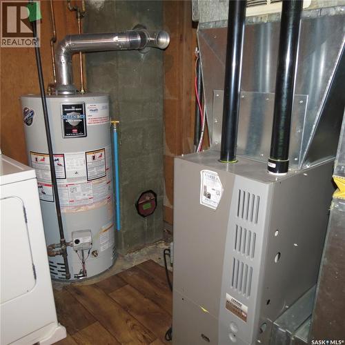 2767 Winnipeg Street, Regina, SK - Indoor Photo Showing Basement