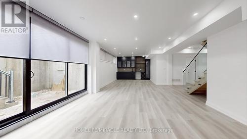 150 Stewart Street, Oakville, ON - Indoor Photo Showing Other Room