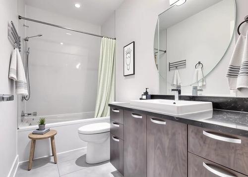 Salle de bains - 201-440 Rue De La Gauchetière E., Montréal (Ville-Marie), QC - Indoor Photo Showing Bathroom