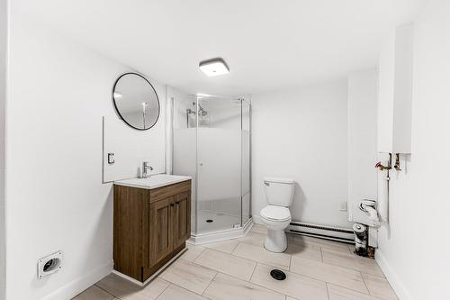 Bathroom - 3335 Rue De Verdun, Montréal (Verdun/Île-Des-Soeurs), QC - Indoor Photo Showing Bathroom