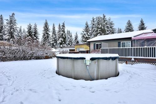 633 Barriere Lakes Road, Barriere, BC - Outdoor With Above Ground Pool