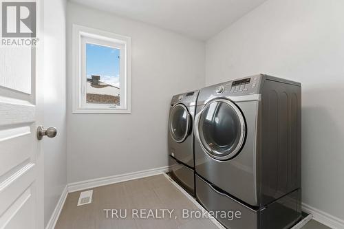 161 Claridge Drive, Ottawa, ON - Indoor Photo Showing Laundry Room