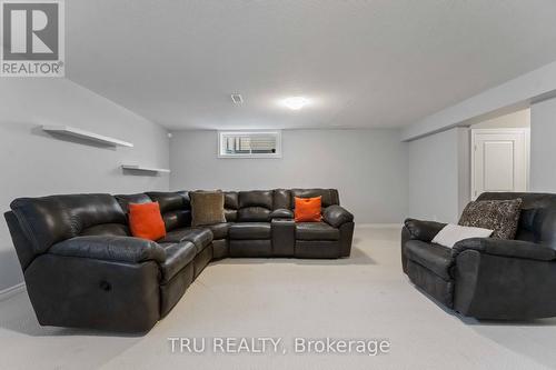 161 Claridge Drive, Ottawa, ON - Indoor