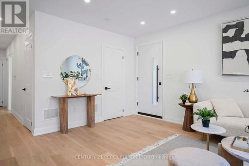 3 Learmont Drive, Toronto, ON - Indoor