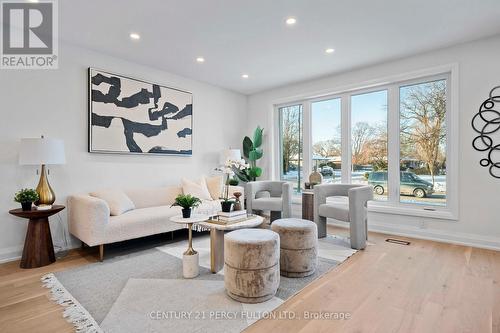 3 Learmont Drive, Toronto, ON - Indoor Photo Showing Living Room