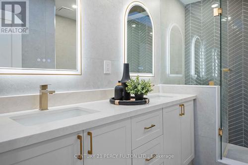 3 Learmont Drive, Toronto, ON - Indoor Photo Showing Bathroom