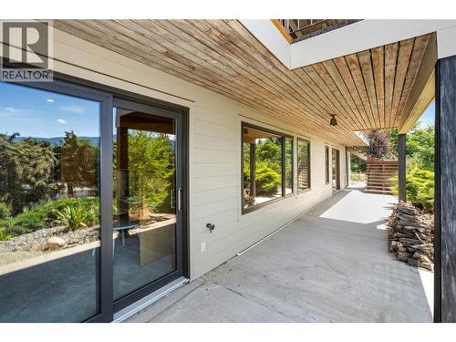 460 Crestview Drive, Coldstream, BC - Outdoor With Exterior