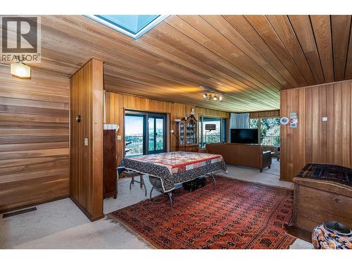 460 Crestview Drive, Coldstream, BC - Indoor