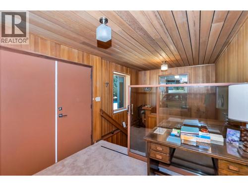 460 Crestview Drive, Coldstream, BC - Indoor