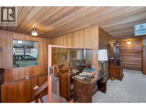 460 Crestview Drive, Coldstream, BC - Indoor