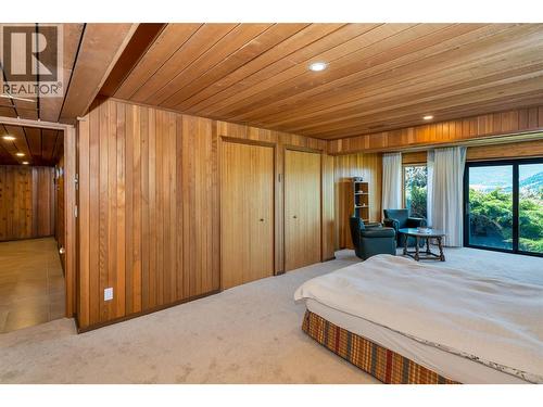 460 Crestview Drive, Coldstream, BC - Indoor