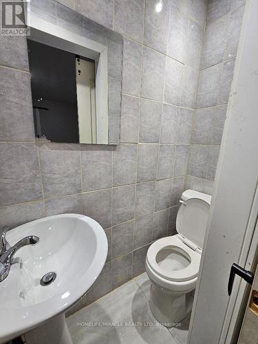Main - 259 Tower Drive, Toronto, ON - Indoor Photo Showing Bathroom