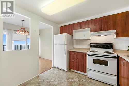 508 - 109 King Street E, Brockville, ON - Indoor Photo Showing Kitchen