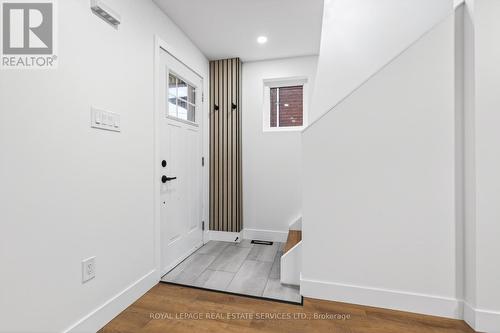 8 Whitfield Avenue, Hamilton, ON - Indoor Photo Showing Other Room