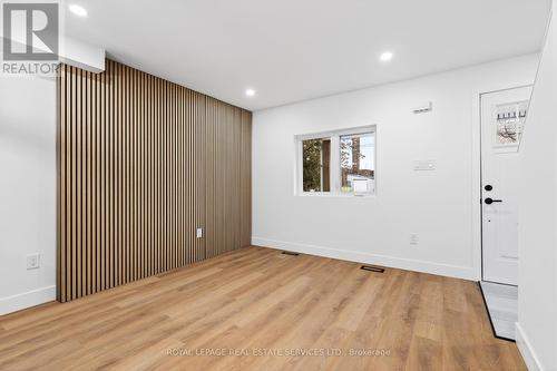 8 Whitfield Avenue, Hamilton, ON - Indoor Photo Showing Other Room
