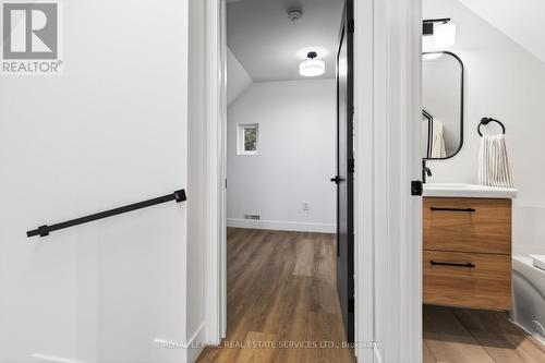 8 Whitfield Avenue, Hamilton, ON - Indoor