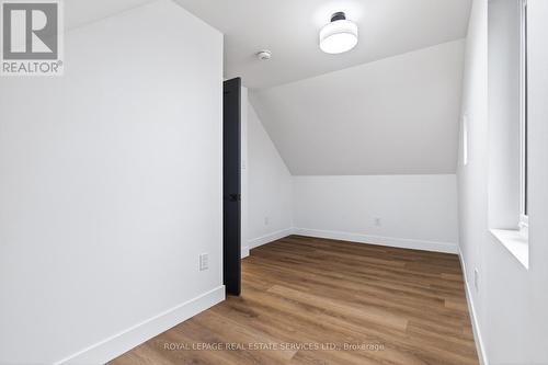 8 Whitfield Avenue, Hamilton, ON - Indoor Photo Showing Other Room