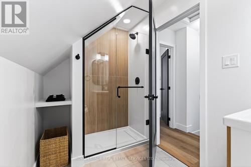 8 Whitfield Avenue, Hamilton, ON - Indoor