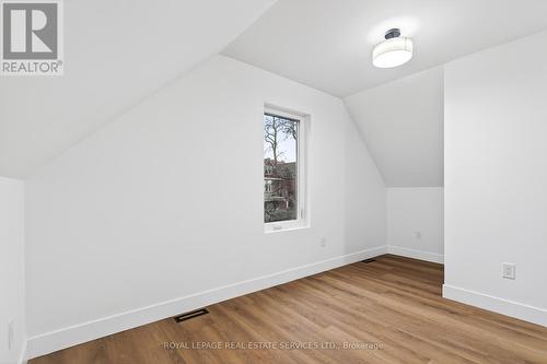 8 Whitfield Avenue, Hamilton, ON - Indoor Photo Showing Other Room