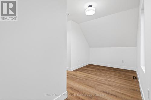 8 Whitfield Avenue, Hamilton, ON - Indoor Photo Showing Other Room