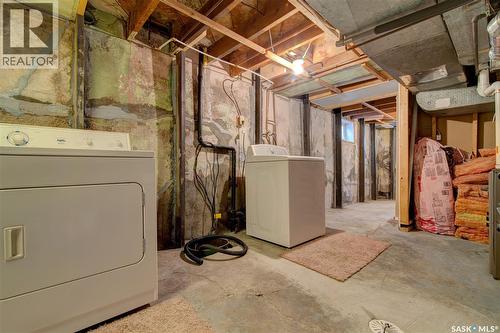 2627 Atkinson Street, Regina, SK - Indoor Photo Showing Laundry Room