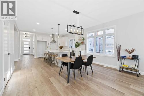 219 Essex Street, Sarnia, ON - Indoor Photo Showing Dining Room