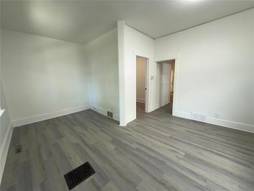 648 Atlantic Ave, Winnipeg, MB 