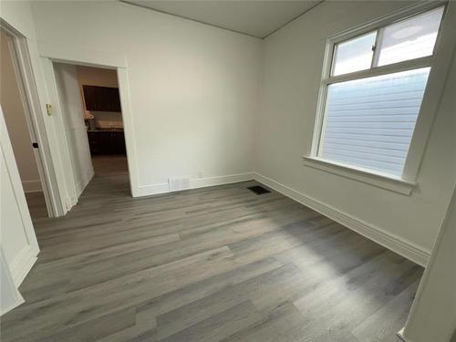 648 Atlantic Ave, Winnipeg, MB 