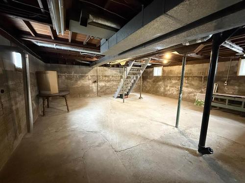 340 Francis Street E, Thunder Bay, ON - Indoor Photo Showing Basement