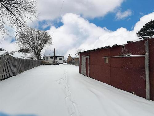340 Francis Street E, Thunder Bay, ON - Outdoor