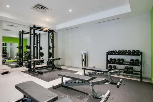 901-55 Ontario Street, Toronto, ON - Indoor Photo Showing Gym Room