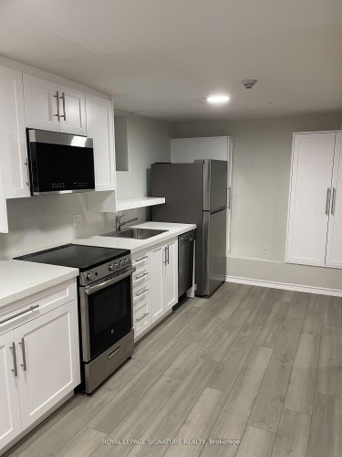 Lower-308 St George Street, Toronto, ON 