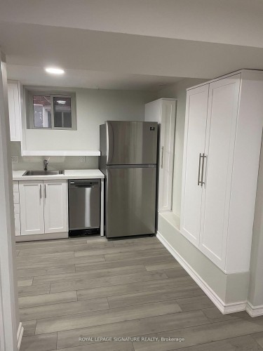 Lower-308 St George Street, Toronto, ON 