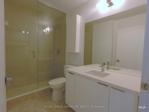 2402-8 Eglinton Avenue E, Toronto, ON - Indoor Photo Showing Bathroom