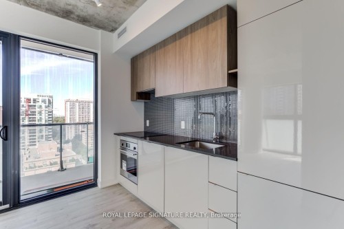 2003-161 Roehampton Avenue, Toronto, ON - Indoor Photo Showing Kitchen With Upgraded Kitchen