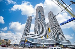 3007-8 Interchange Way  Vaughan, ON L4K 5Z7