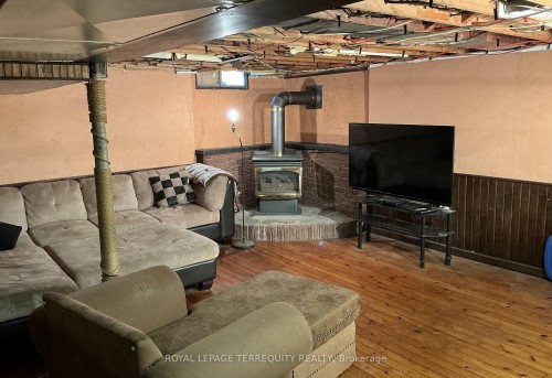 527 Carmello Court, Pickering, ON - Indoor