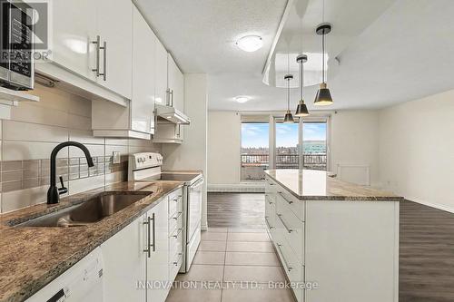 1107 - 1785 Frobisher Drive, Ottawa, ON - Indoor Photo Showing Kitchen With Double Sink With Upgraded Kitchen