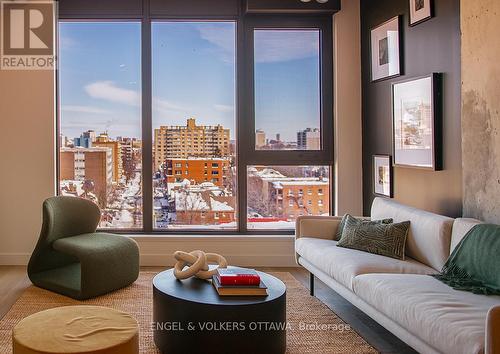 709 - 10 James Street, Ottawa, ON - Indoor Photo Showing Living Room