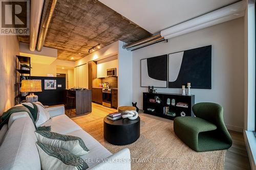 709 - 10 James Street, Ottawa, ON - Indoor Photo Showing Living Room