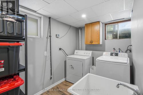 5928 Carman Street, Niagara Falls (Church'S Lane), ON - Indoor Photo Showing Laundry Room