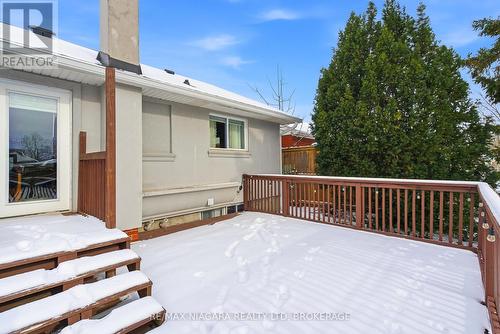 5928 Carman Street, Niagara Falls (Church'S Lane), ON - Outdoor With Deck Patio Veranda With Exterior