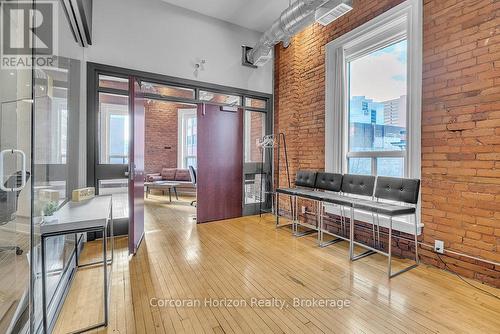 300 - 41 King William Street, Hamilton (Beasley), ON 