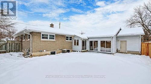 Rear yard with inground pool - 1520 Concession Road, Cambridge, ON - Outdoor