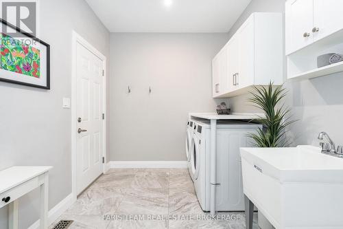 5 Breanna Boulevard, Oro-Medonte, ON - Indoor Photo Showing Laundry Room
