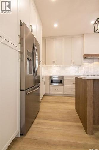 435 Sharma Crescent, Saskatoon, SK - Indoor Photo Showing Kitchen